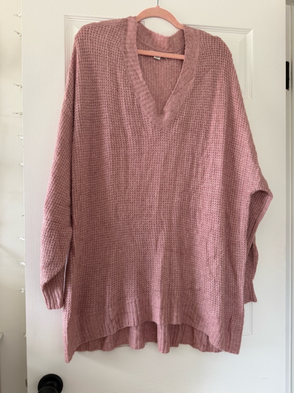 American Eagle Outfitters Dusty Rose V-Neck Oversized Sweater
